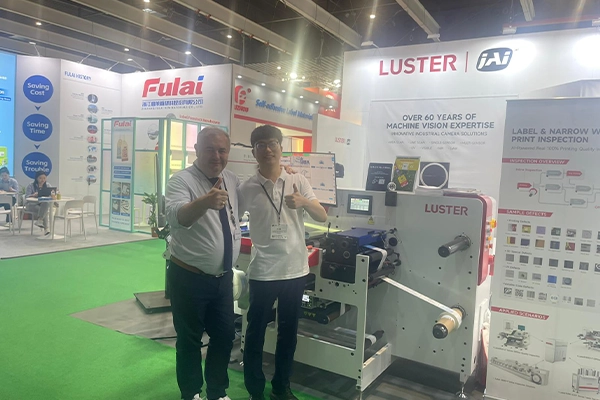 Global Vision – Machglobal au Label Expo avec Luster